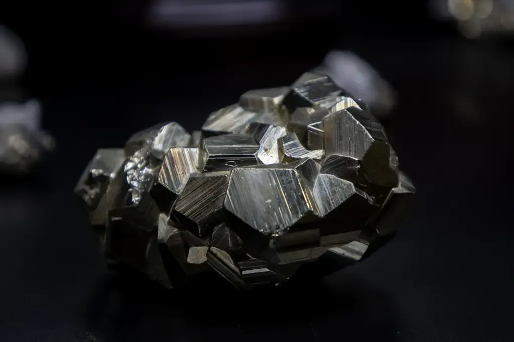 水晶彈力線：串聯晶瑩剔透的夢幻世界